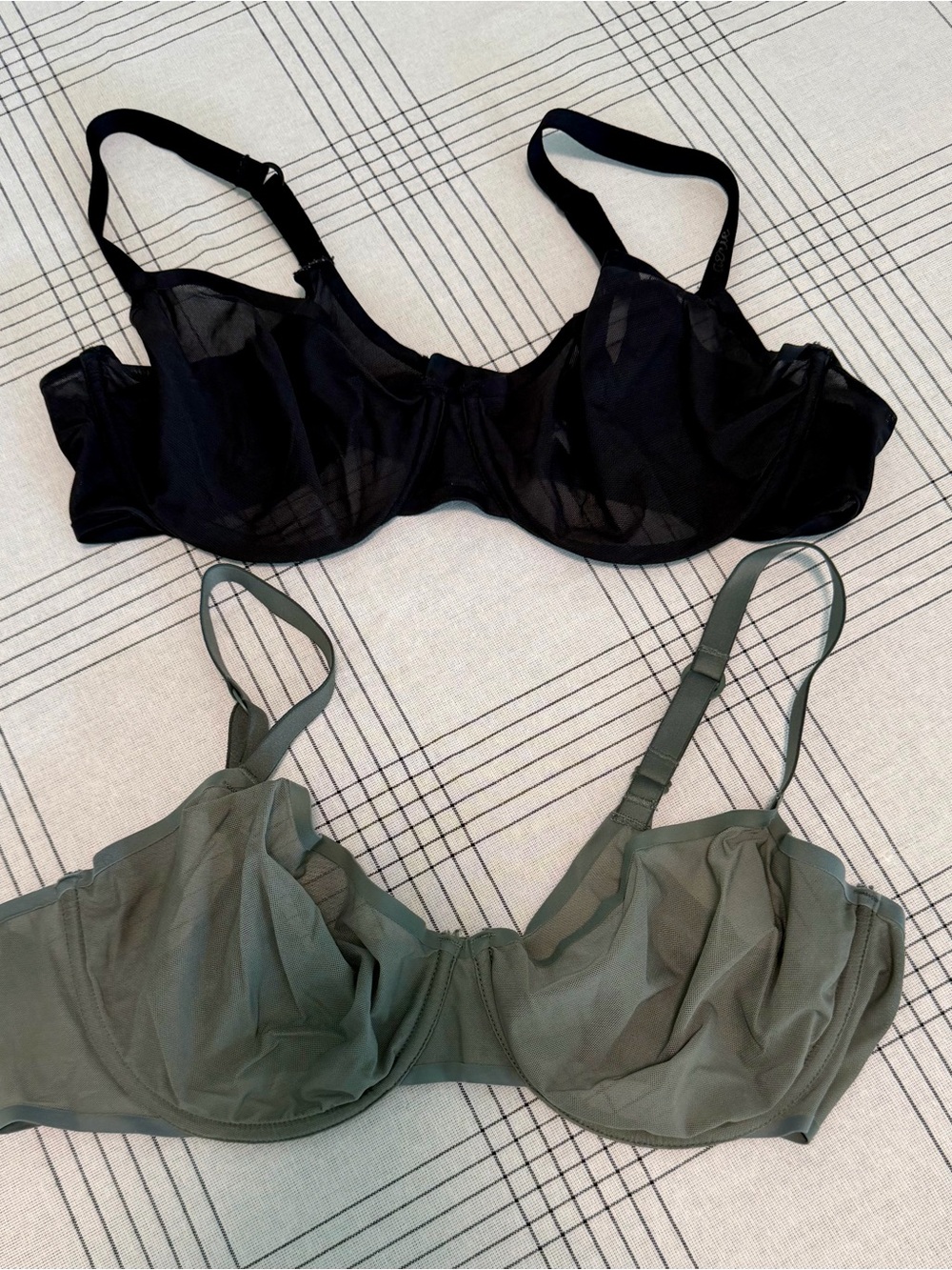 Aerie Sheer Mesh Underwire Bras 38D – Black & Sage Green – Set of 2